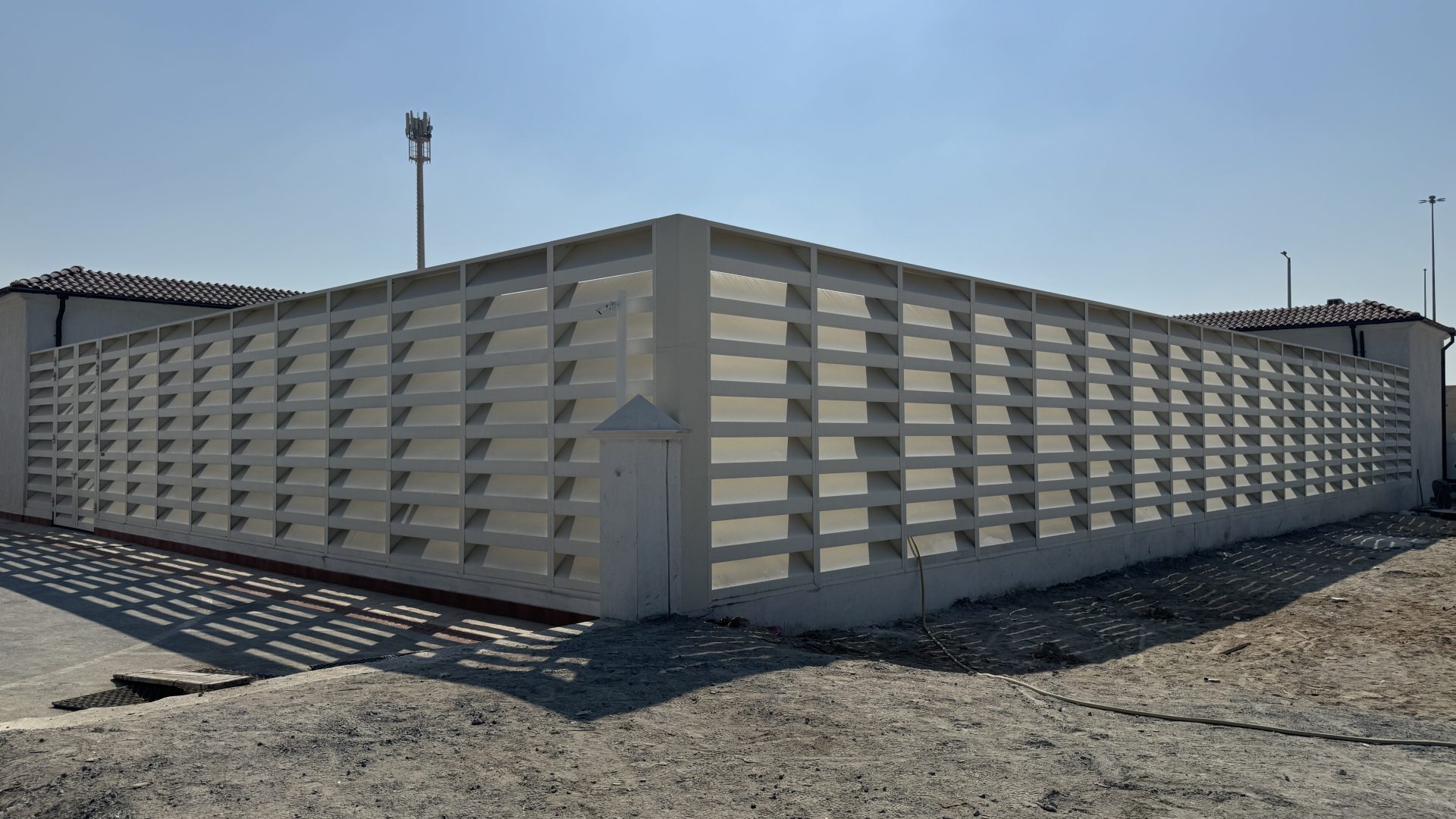 Louvers Fence — aluminium and glass product by Alufab, Abu Dhabi